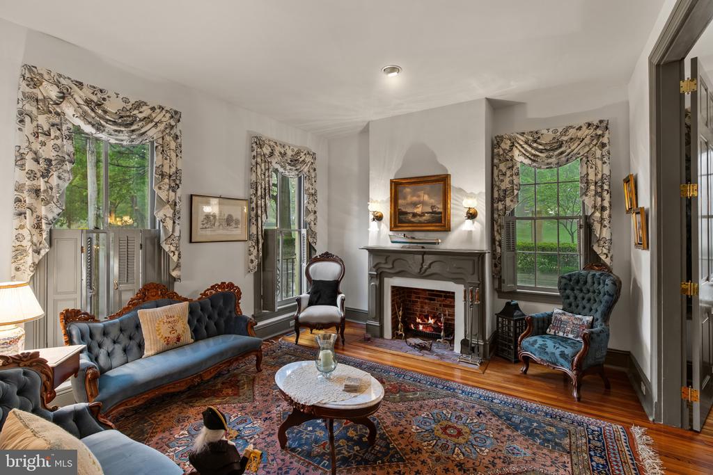 250 PRINCE GEORGE STREET | HISTORIC ANNAPOLIS HOME