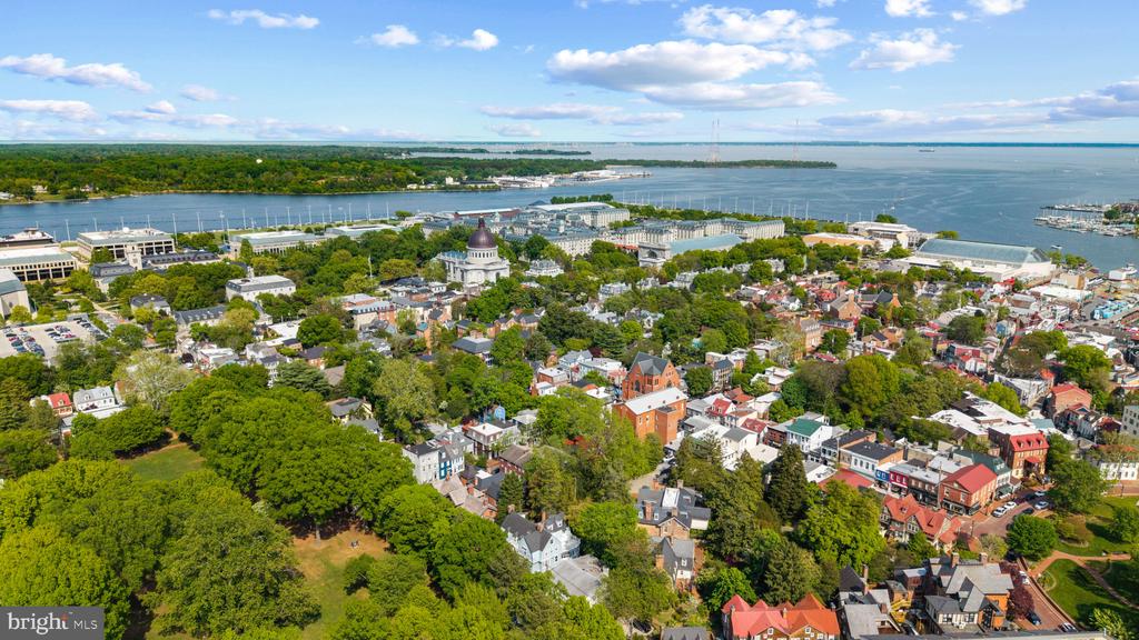 250 PRINCE GEORGE STREET | HISTORIC ANNAPOLIS HOME
