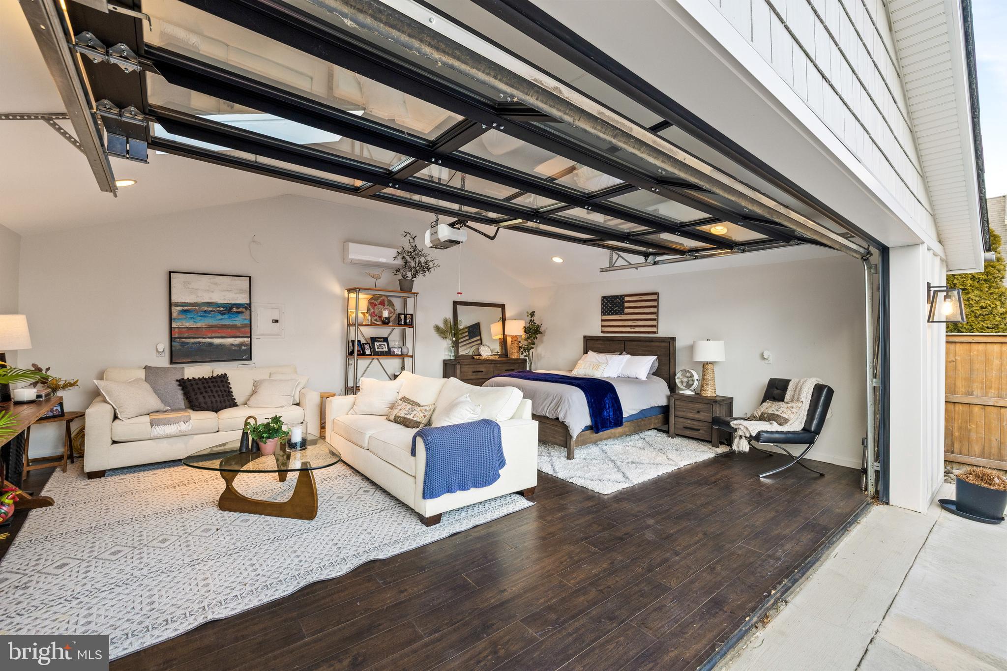 BAY RIDGE WATER VIEWS | 113 BAY DRIVE
