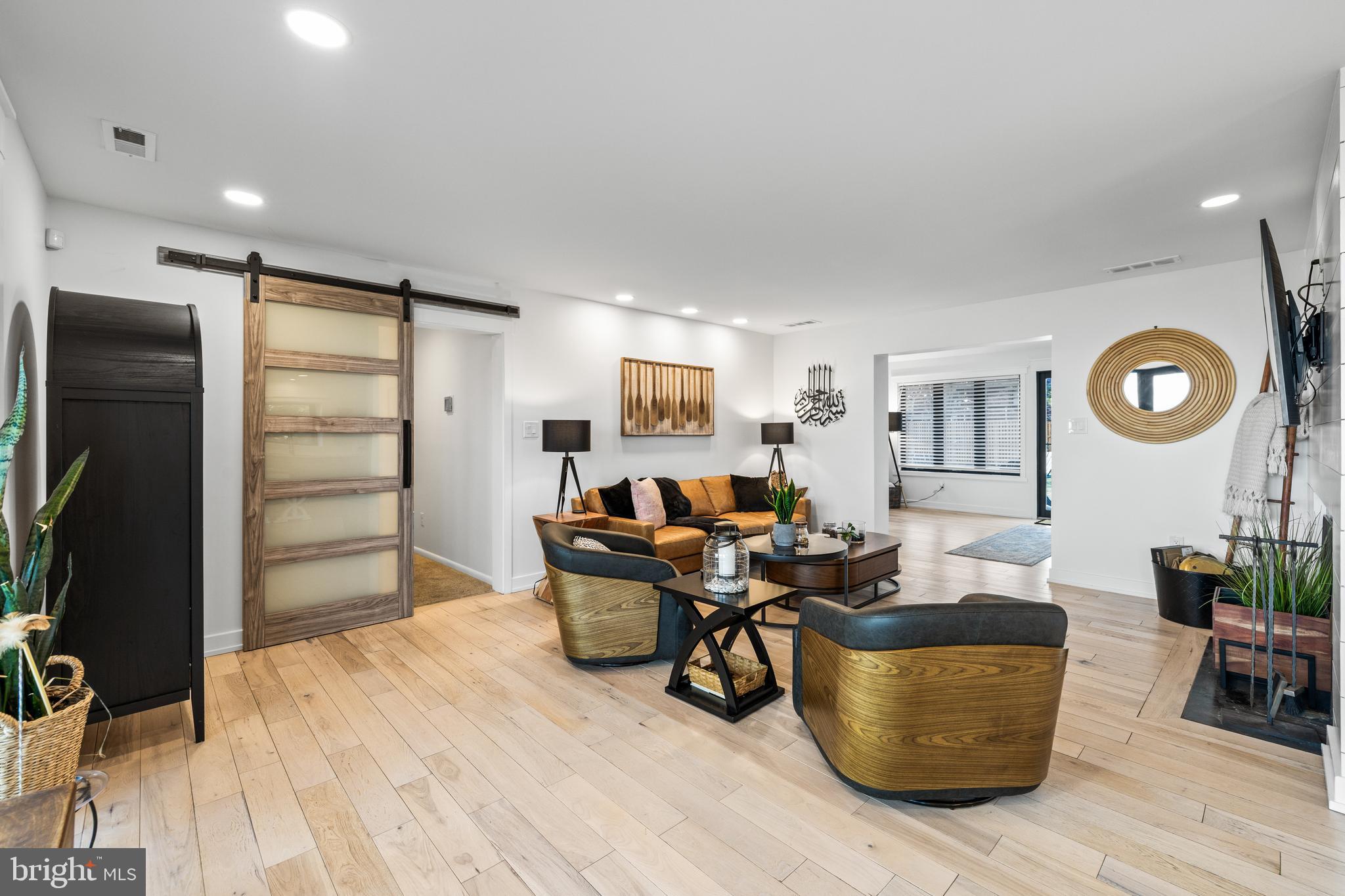 BAY RIDGE WATER VIEWS | 113 BAY DRIVE