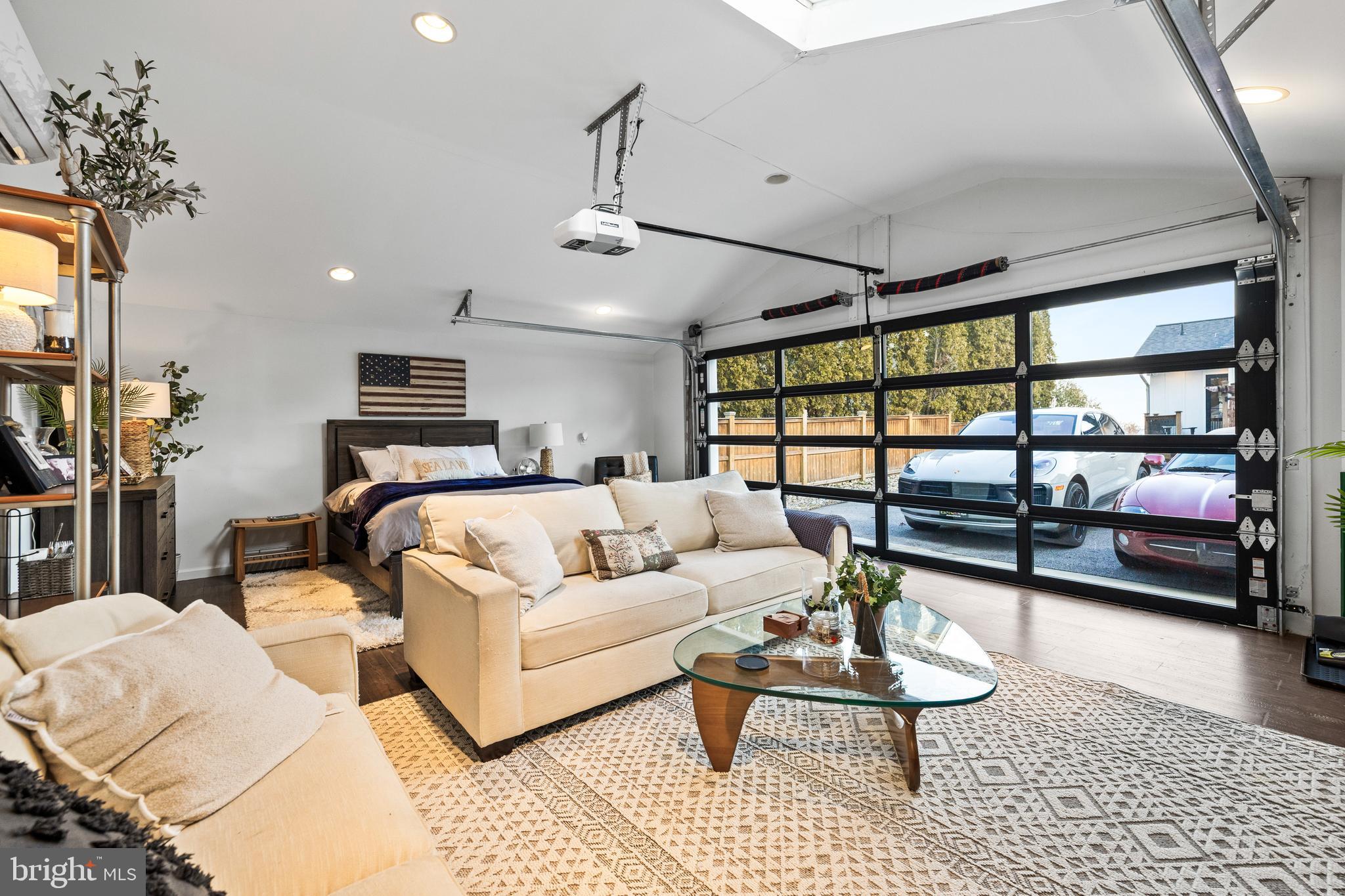 BAY RIDGE WATER VIEWS | 113 BAY DRIVE
