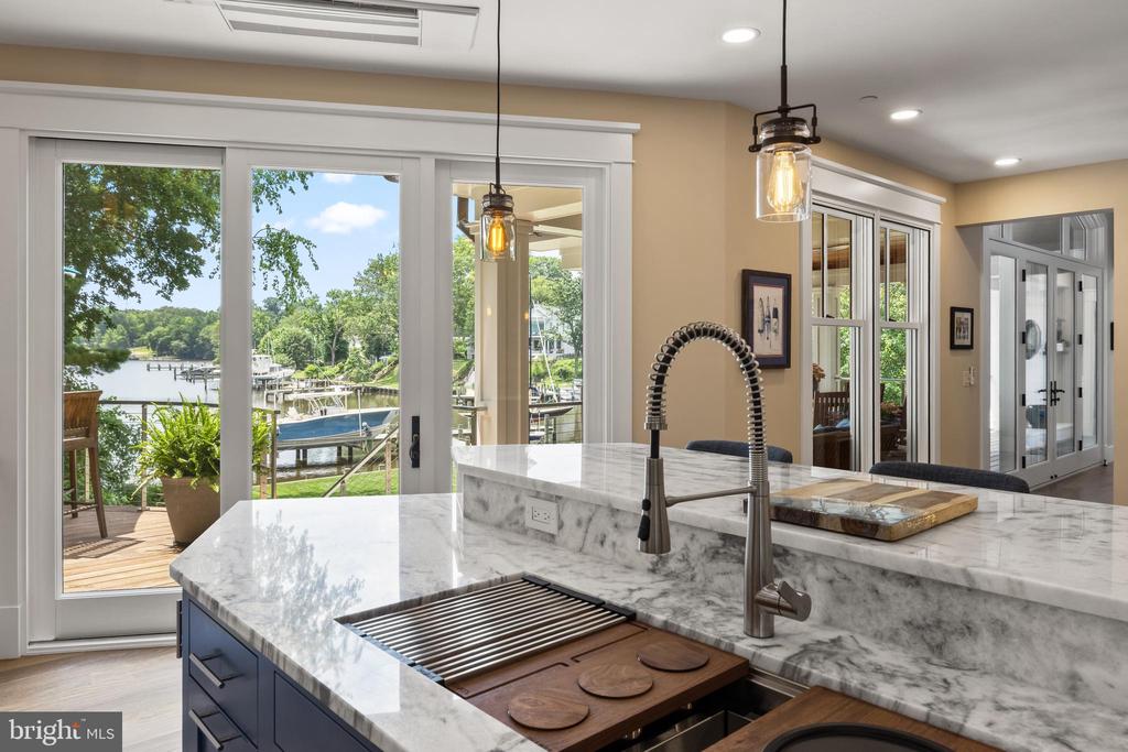 MURRAY HILL WATERFRONT | 5 FRANKLIN STREET