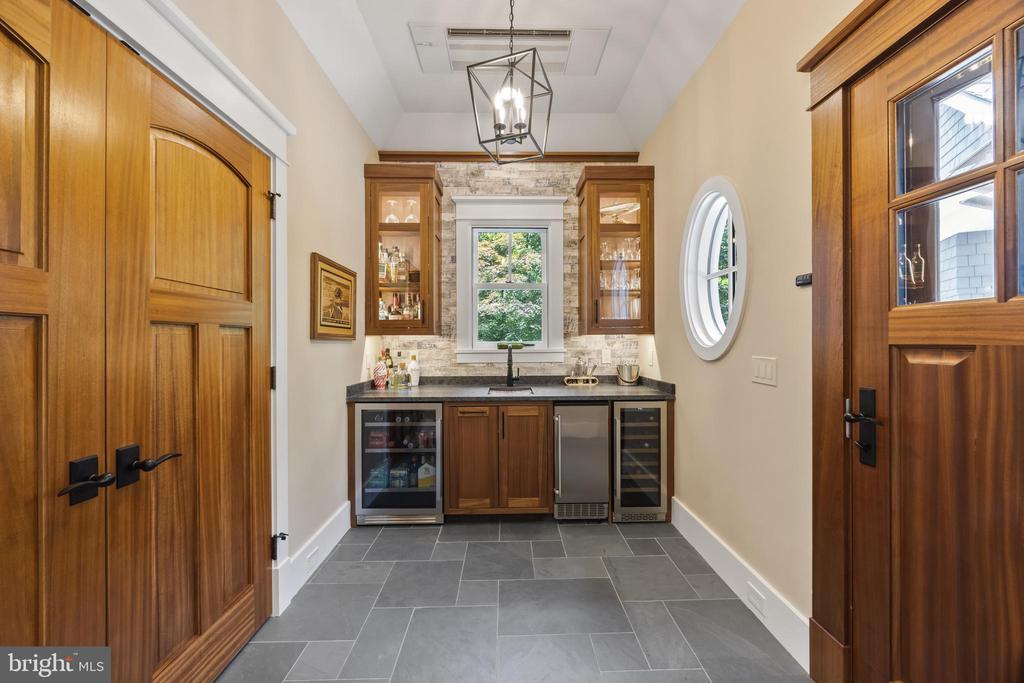 MURRAY HILL WATERFRONT | 5 FRANKLIN STREET