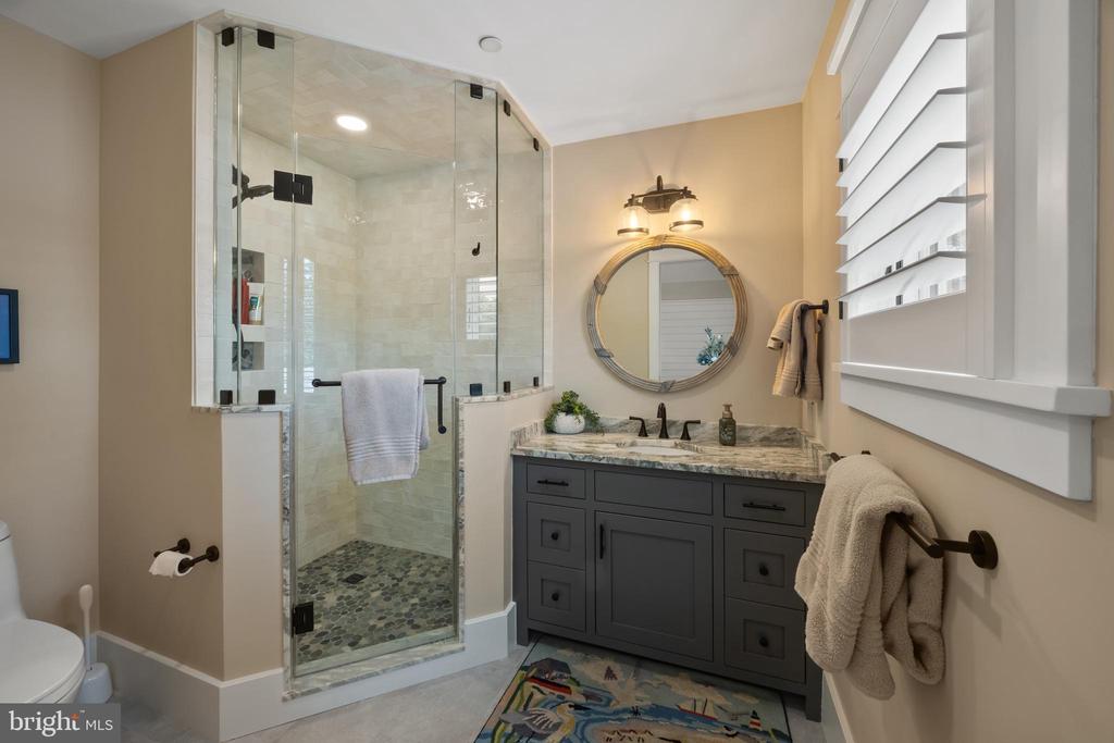 MURRAY HILL WATERFRONT | 5 FRANKLIN STREET