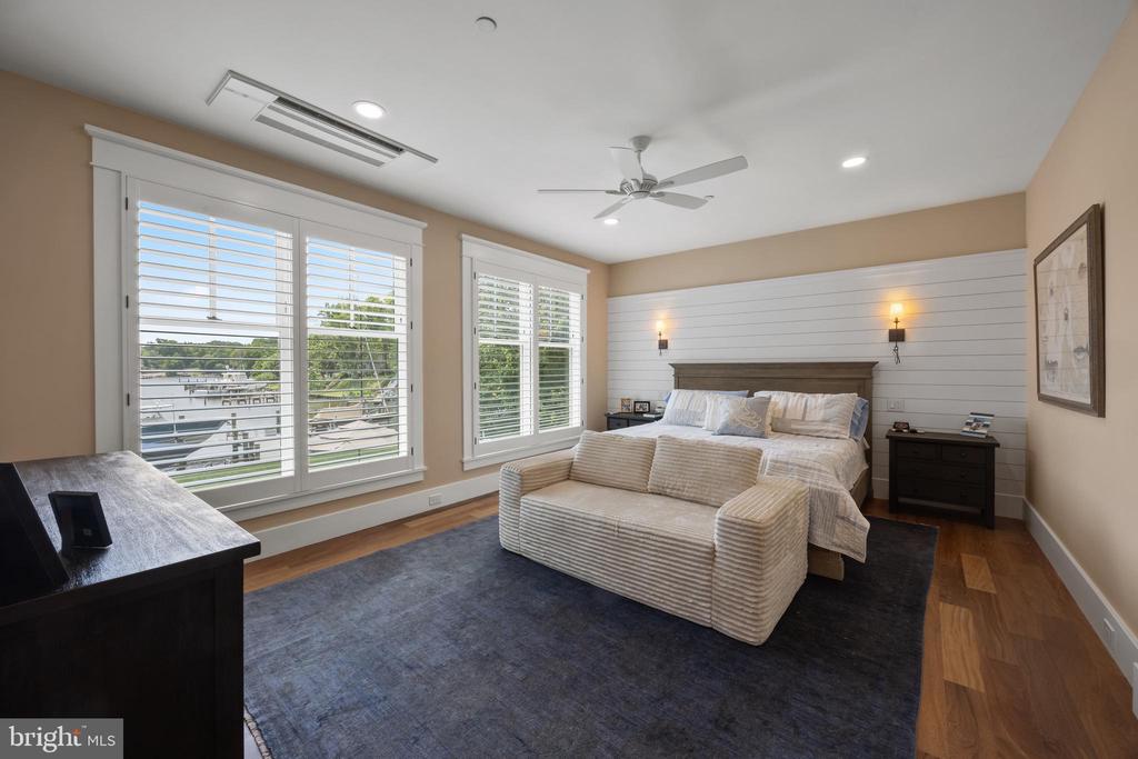 MURRAY HILL WATERFRONT | 5 FRANKLIN STREET