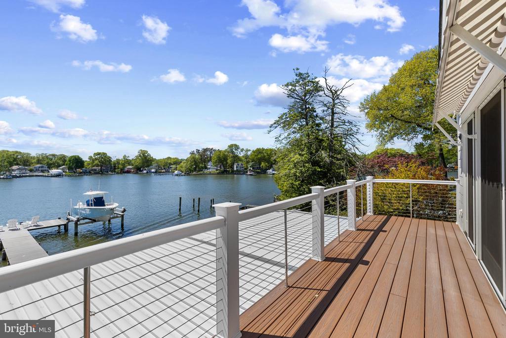 BACK CREEK WATERFRONT | 7989 E RIVERSIDE DRIVE