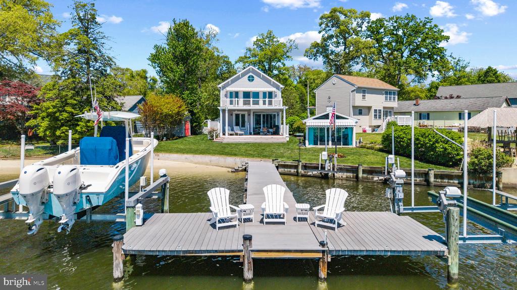 BACK CREEK WATERFRONT | 7989 E RIVERSIDE DRIVE
