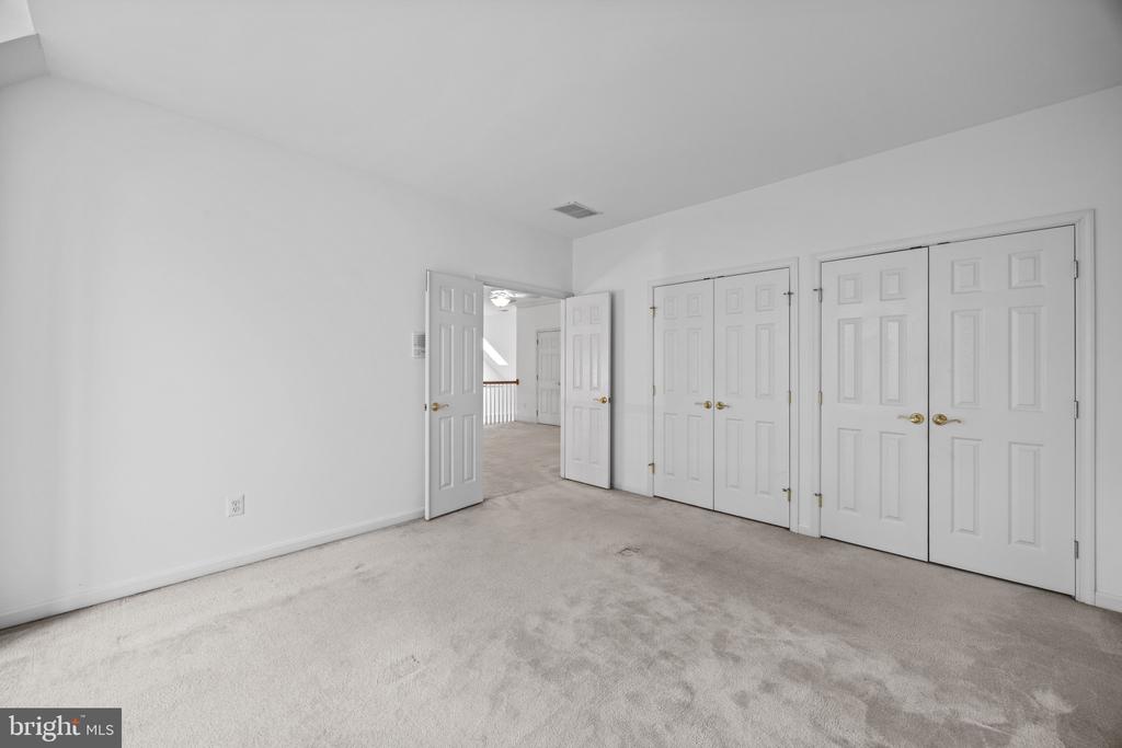 1604 TRAWLER LANE