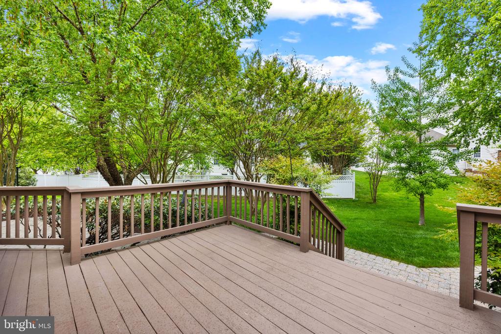 1604 TRAWLER LANE