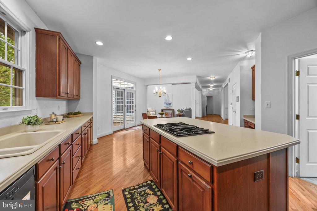 1604 TRAWLER LANE