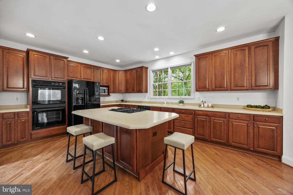 1604 TRAWLER LANE