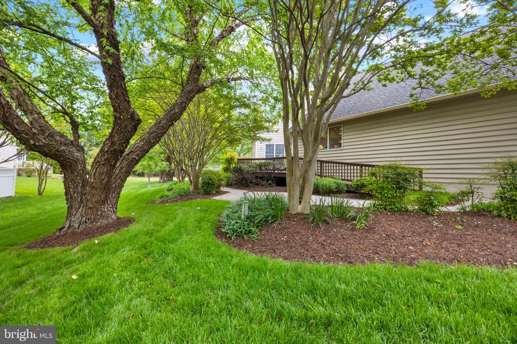 1604 TRAWLER LANE