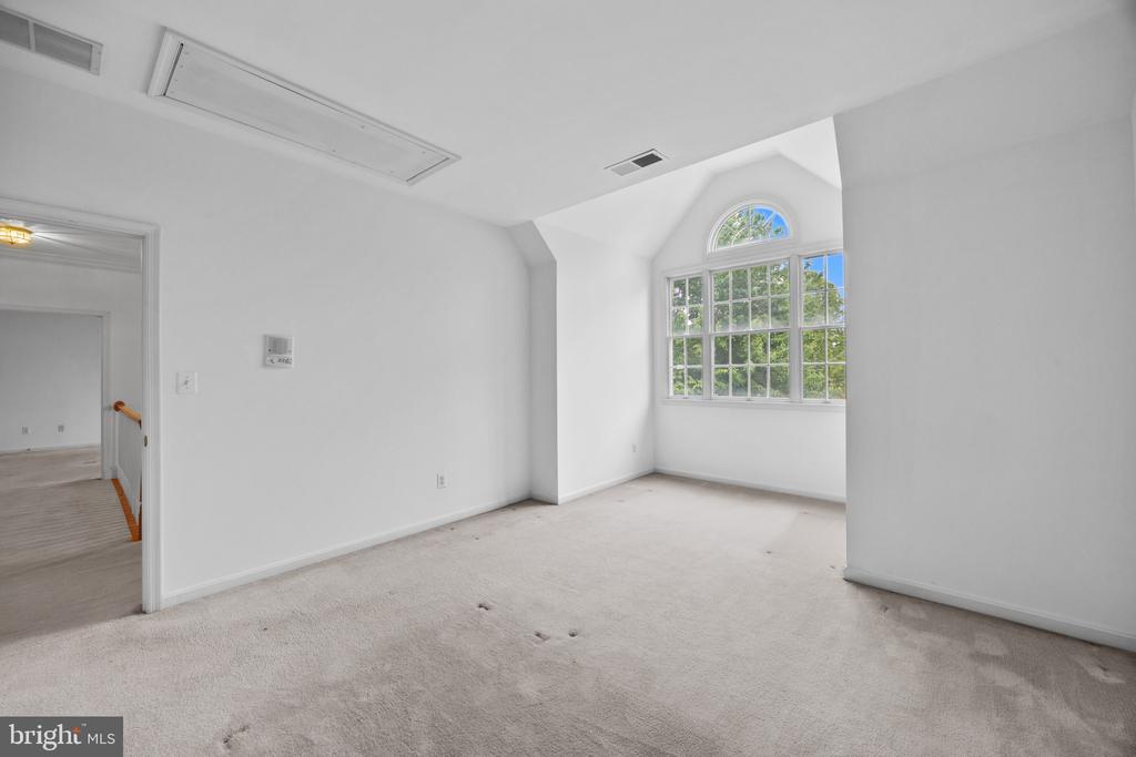 1604 TRAWLER LANE