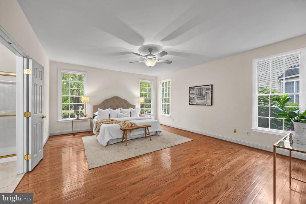 1604 TRAWLER LANE