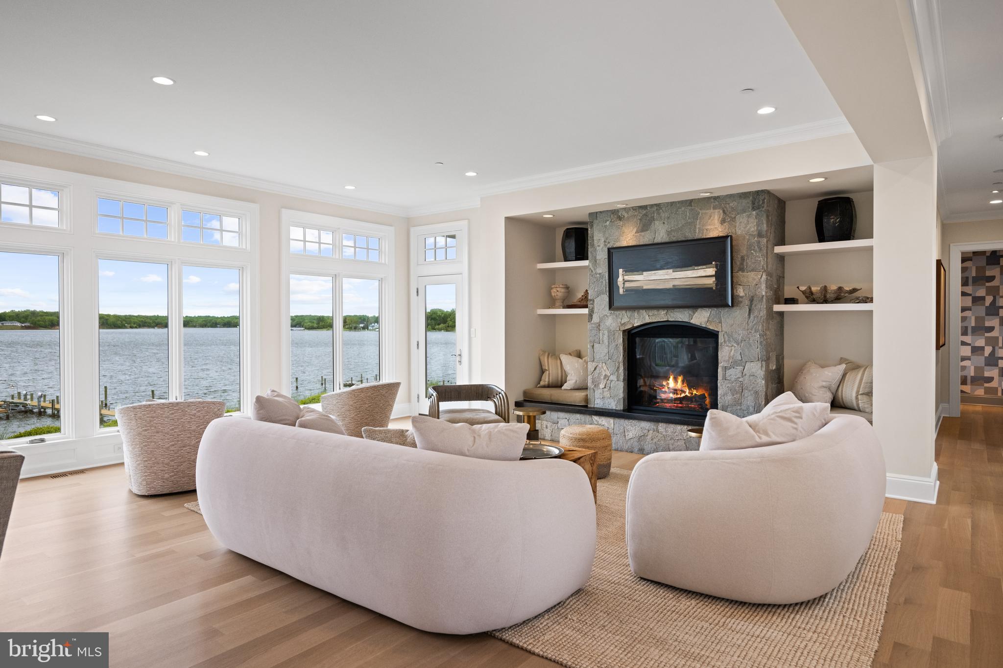 SOUTH RIVER WATERFRONT | 411 FERRY POINT ROAD