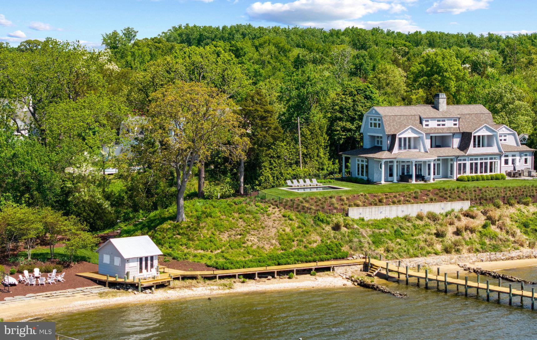 SOUTH RIVER WATERFRONT | 411 FERRY POINT ROAD
