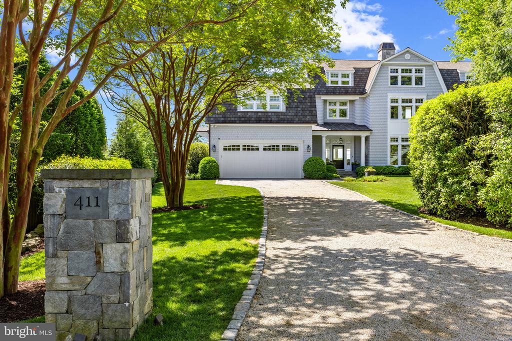 SOUTH RIVER WATERFRONT | 411 FERRY POINT ROAD