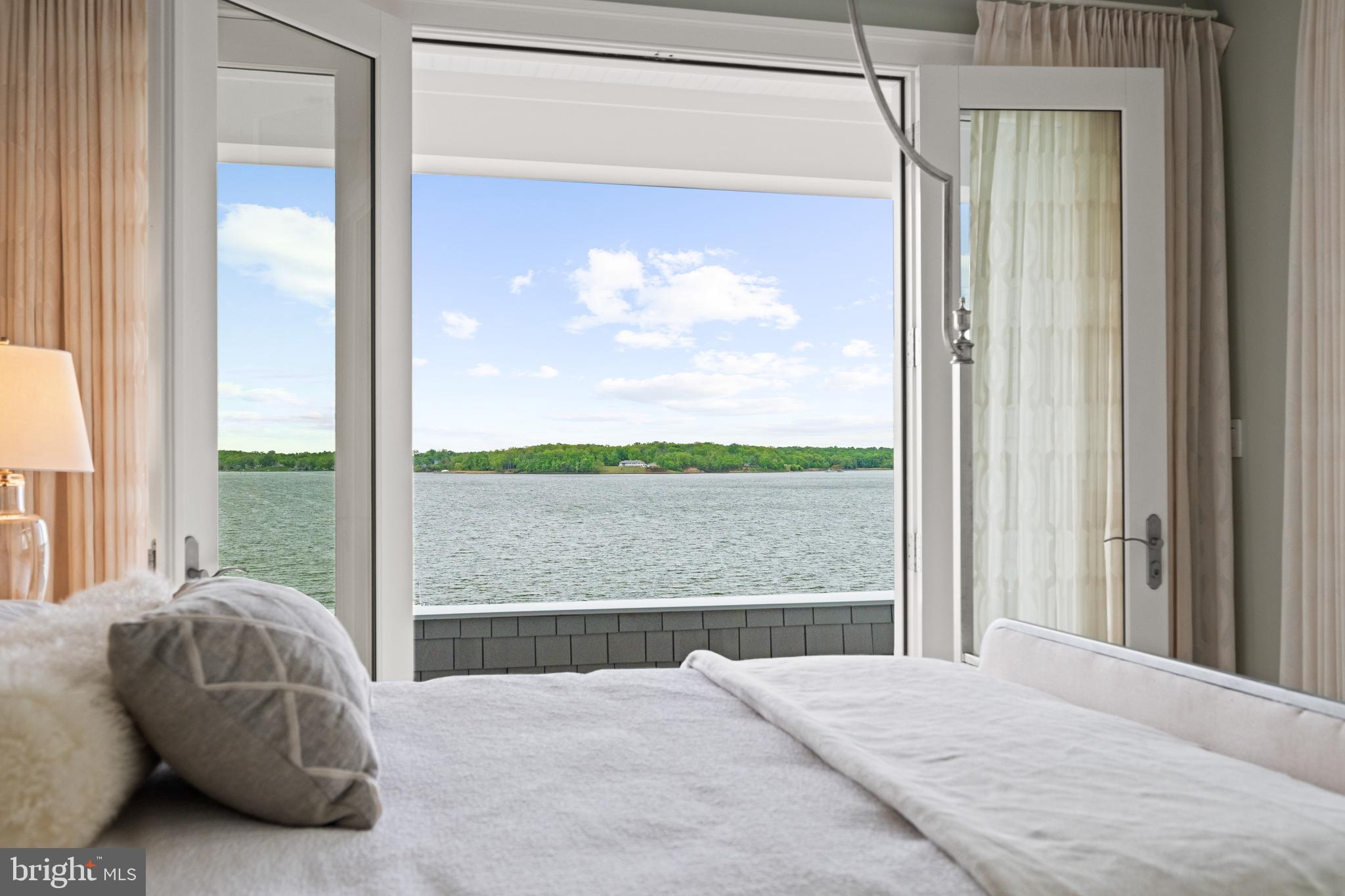 SOUTH RIVER WATERFRONT | 411 FERRY POINT ROAD