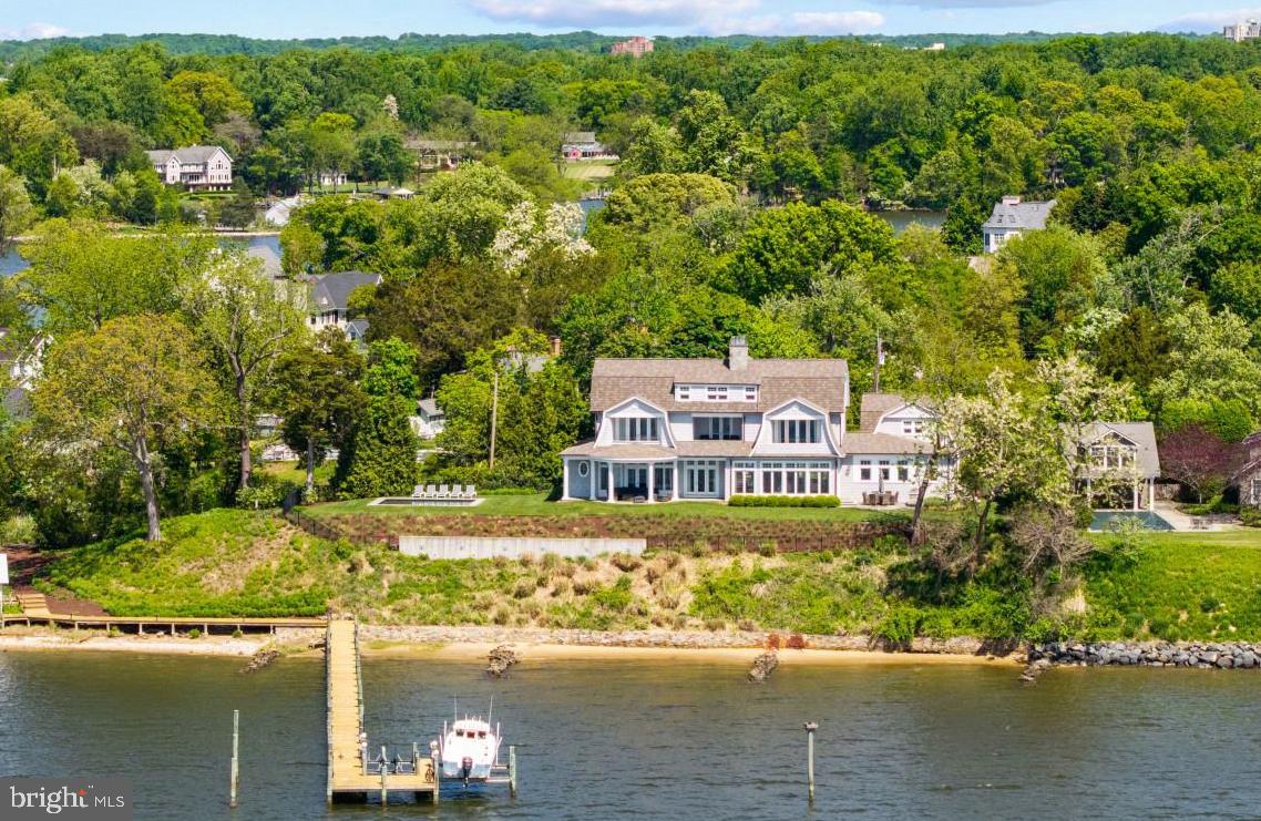 SOUTH RIVER WATERFRONT | 411 FERRY POINT ROAD