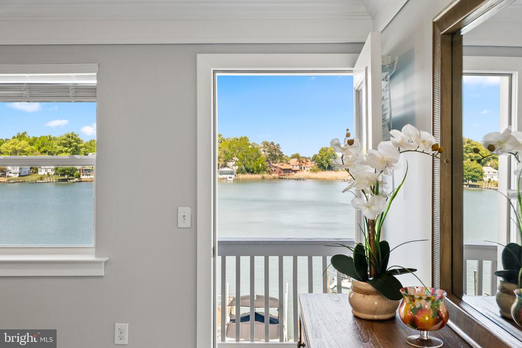 OYSTER CREEK WATERFRONT | 1326 WASHINGTON DRIVE
