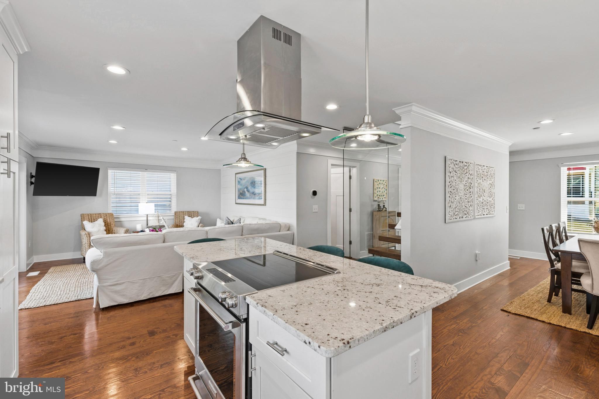OYSTER CREEK WATERFRONT | 1326 WASHINGTON DRIVE