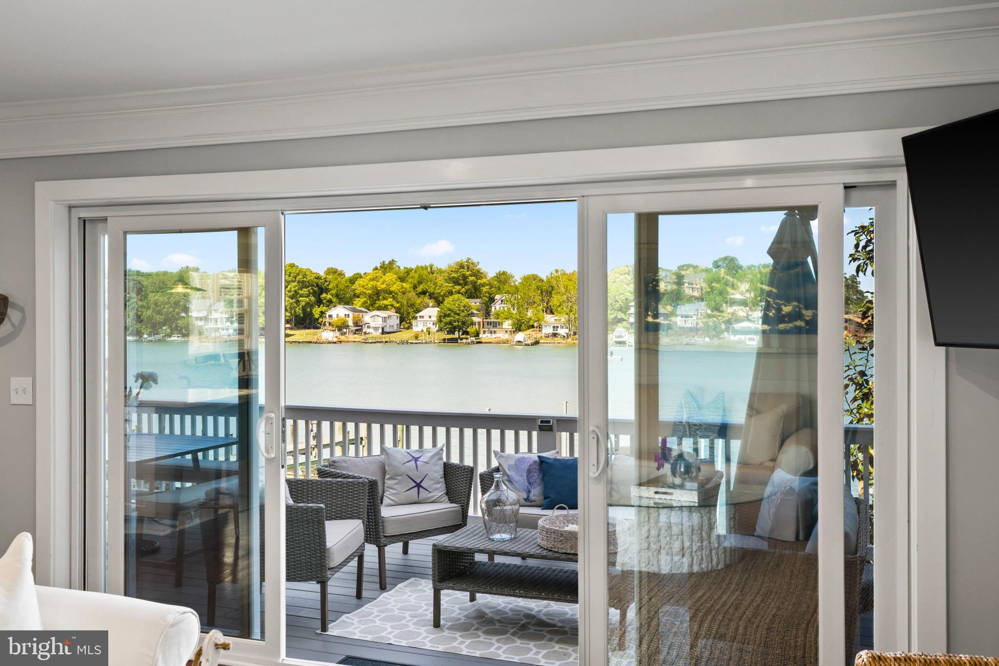 OYSTER CREEK WATERFRONT | 1326 WASHINGTON DRIVE