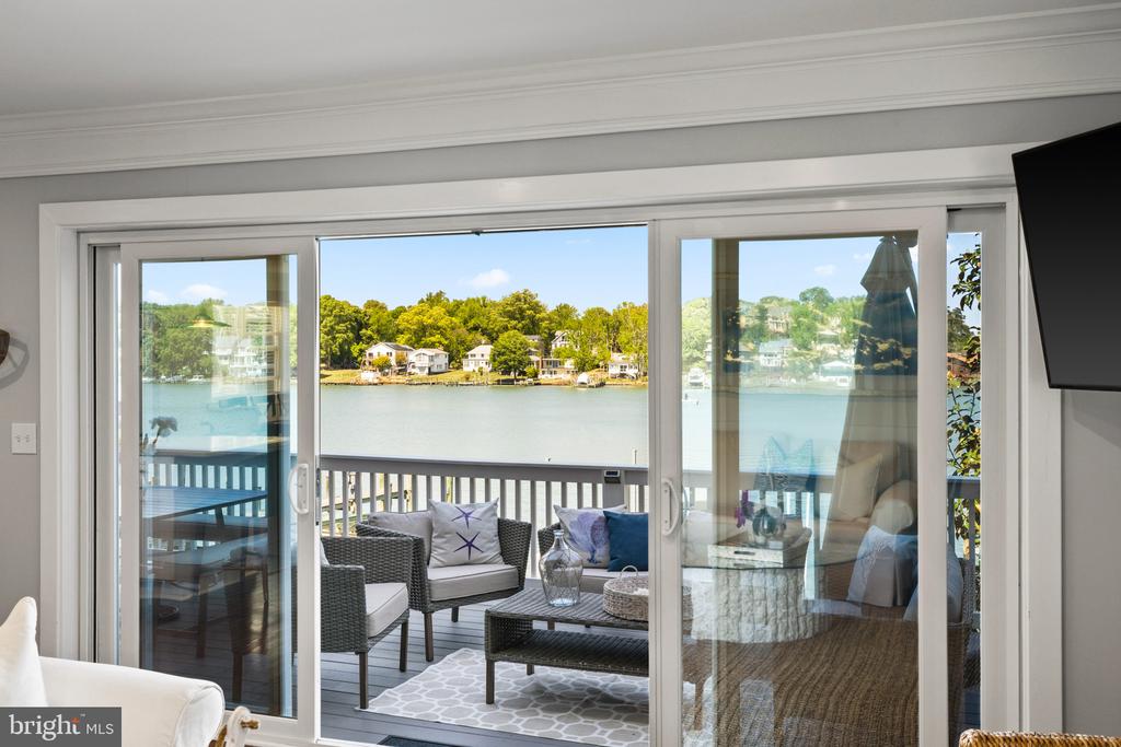 OYSTER CREEK WATERFRONT | 1326 WASHINGTON DRIVE