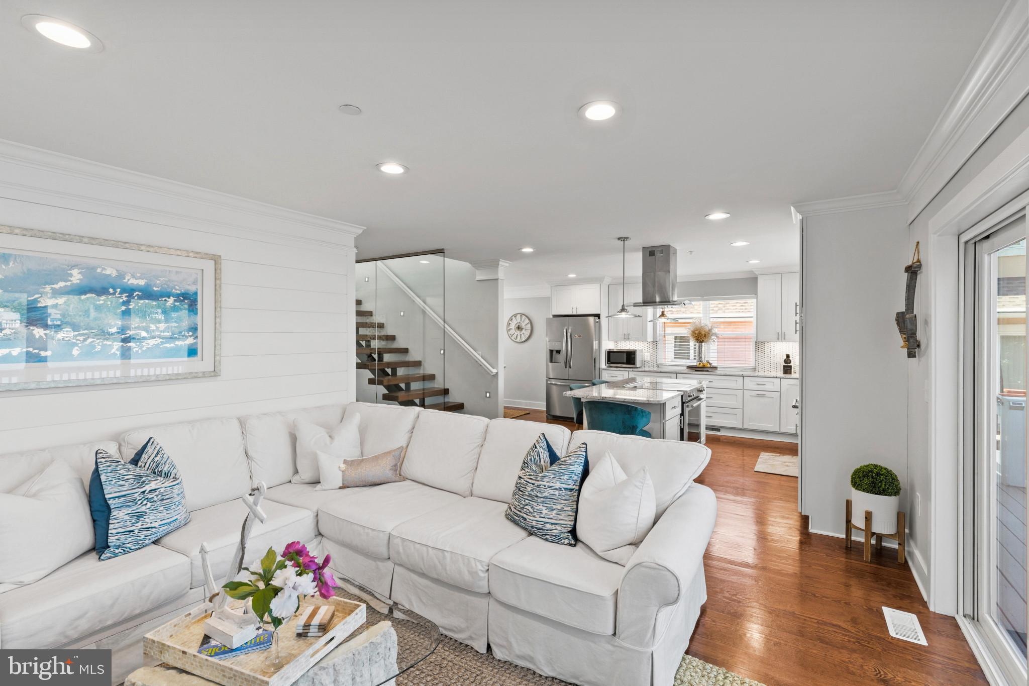 OYSTER CREEK WATERFRONT | 1326 WASHINGTON DRIVE
