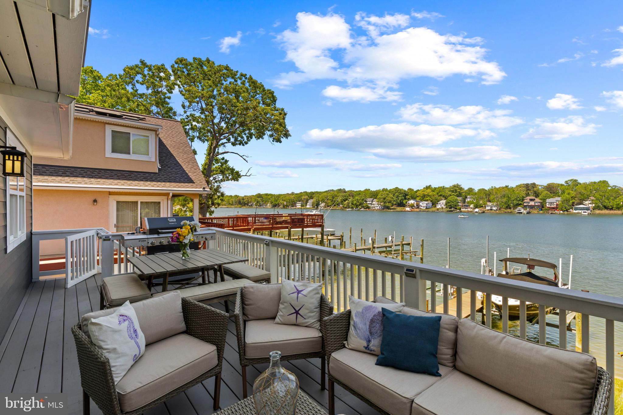 OYSTER CREEK WATERFRONT | 1326 WASHINGTON DRIVE