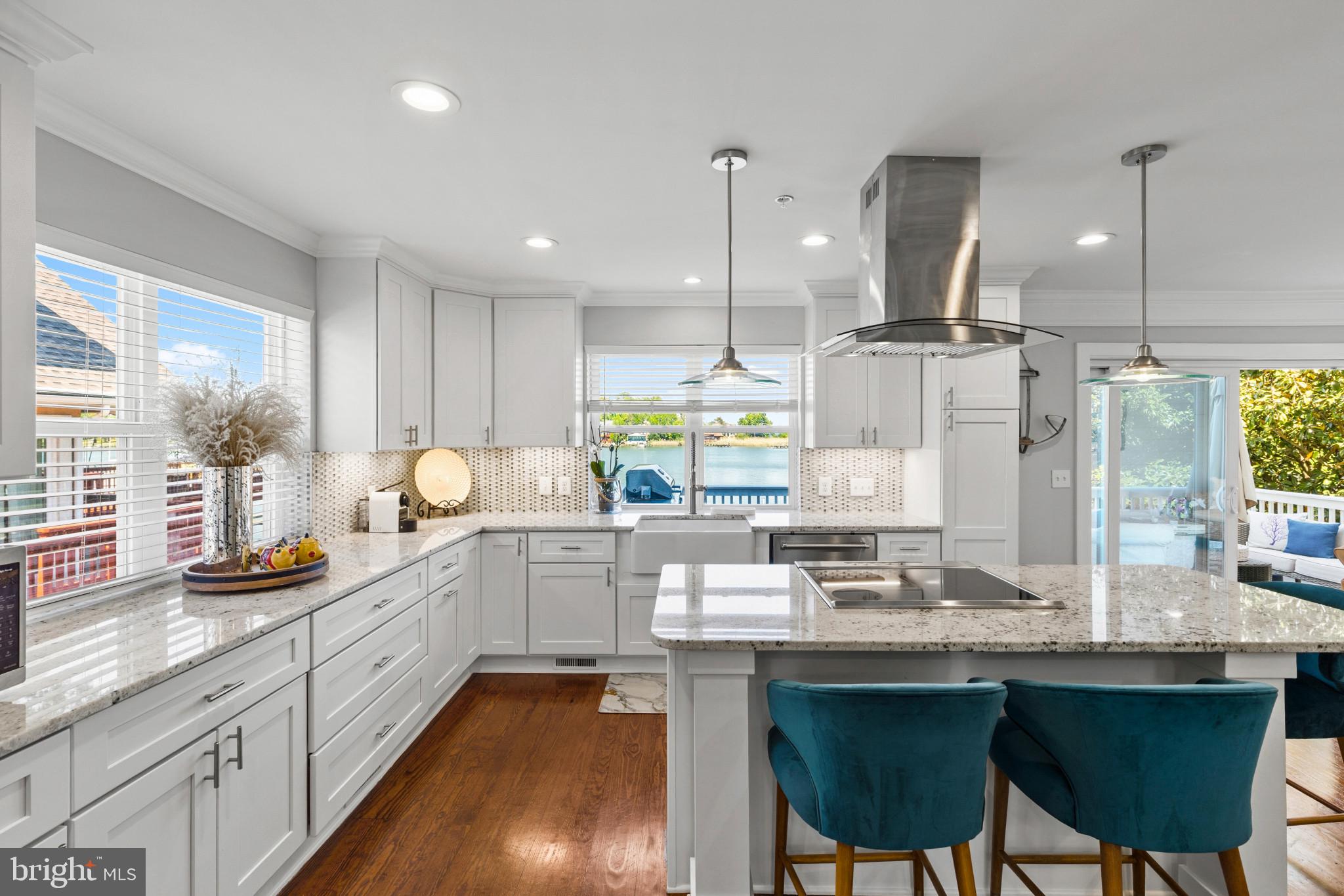 OYSTER CREEK WATERFRONT | 1326 WASHINGTON DRIVE