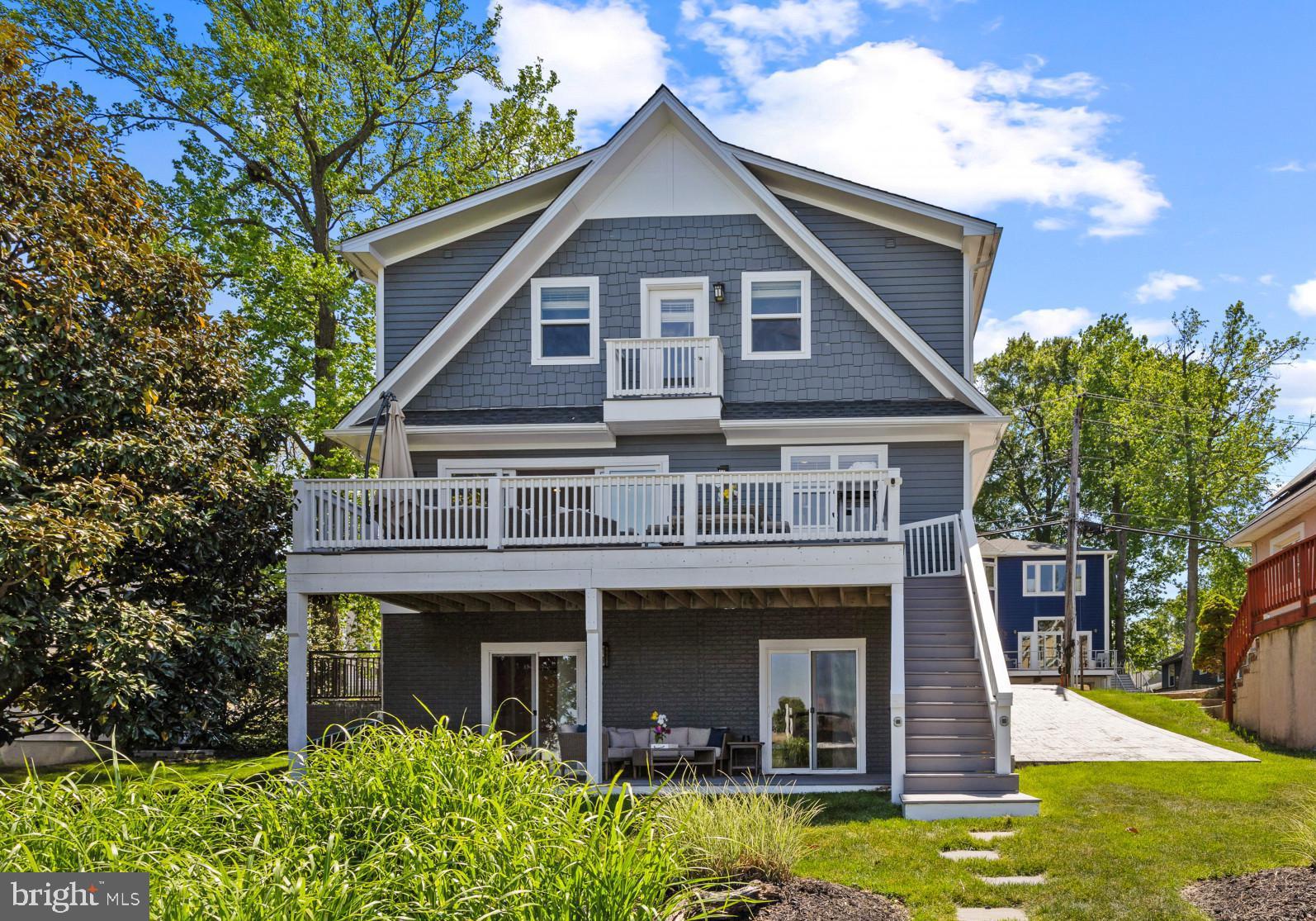 OYSTER CREEK WATERFRONT | 1326 WASHINGTON DRIVE