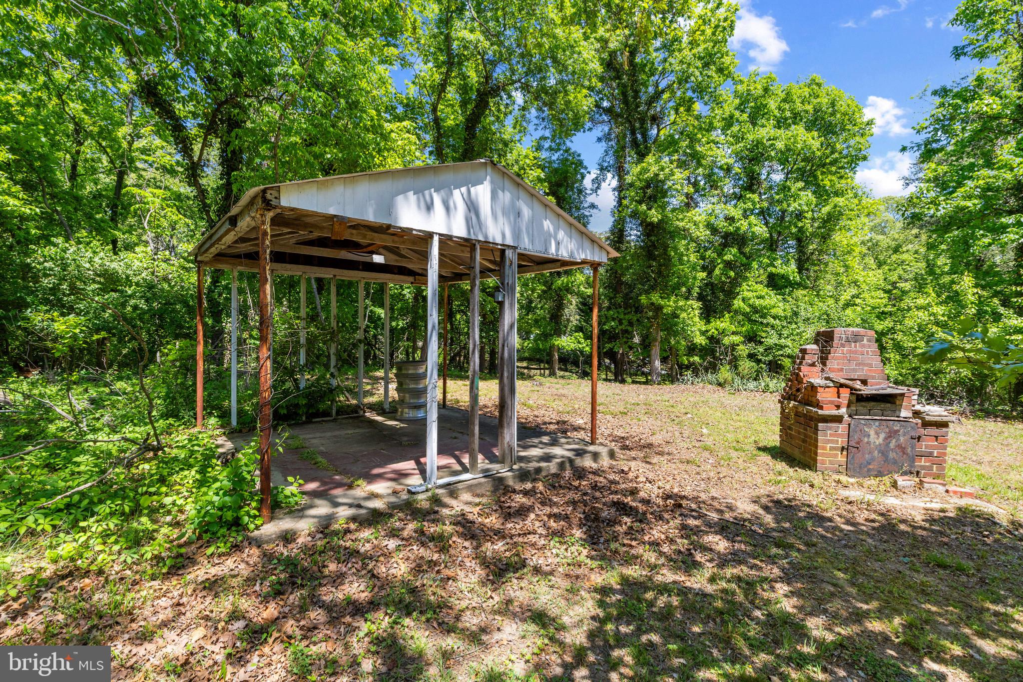 LAND IN PASADENA | 157 WOODSWAY