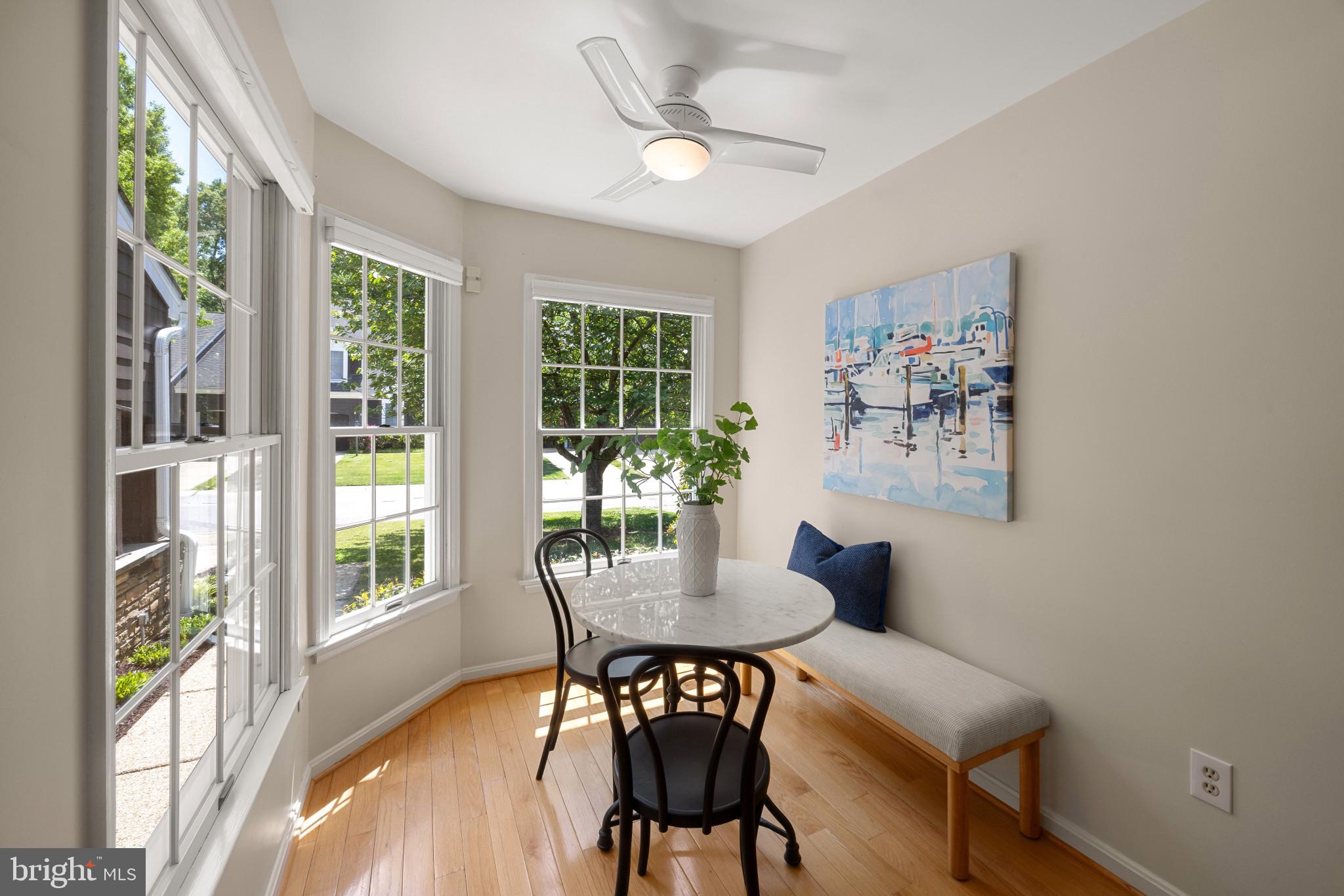 ANNAPOLIS TOWNHOME | 130 SUMMER VILLAGE DRIVE
