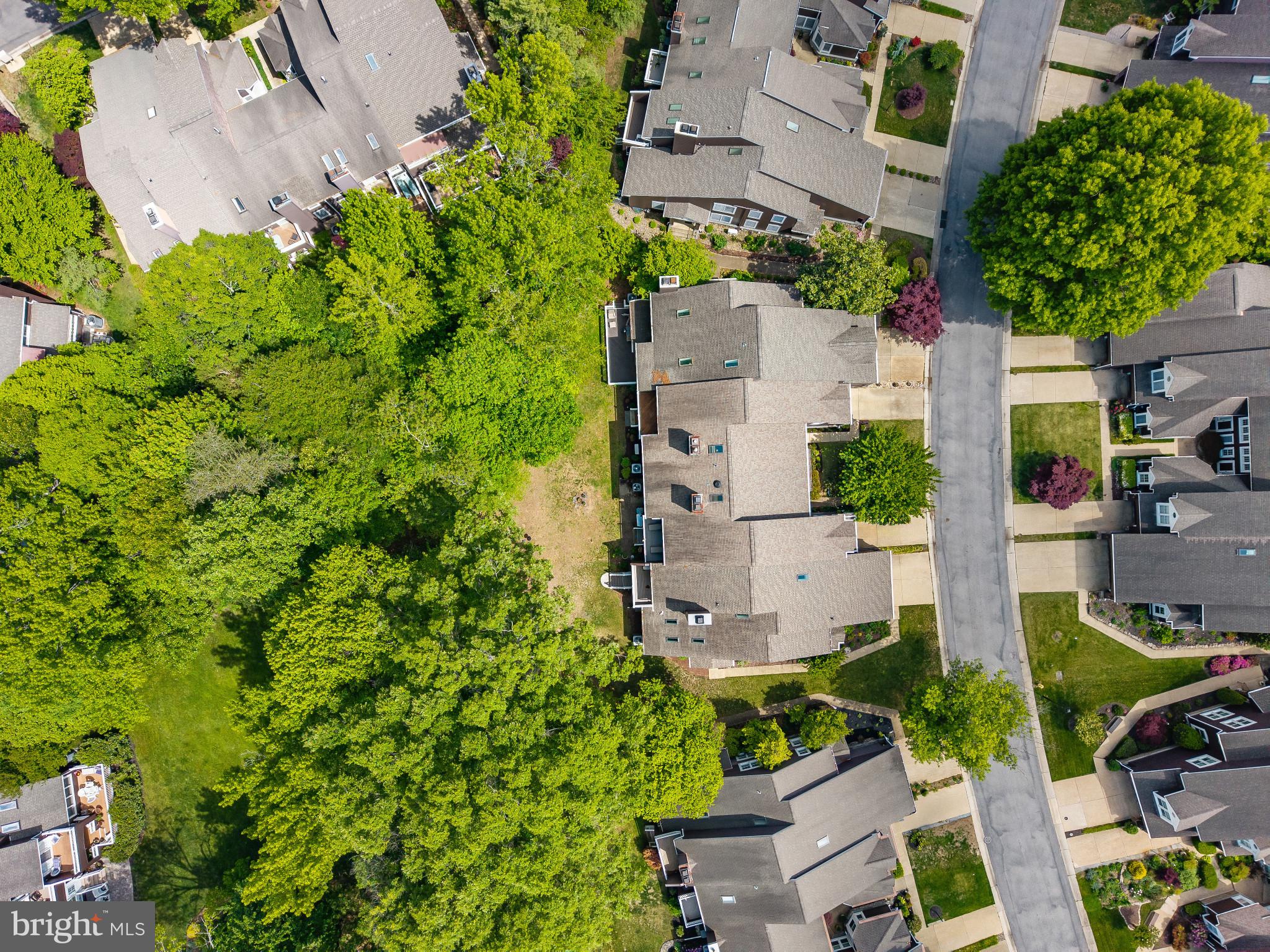 ANNAPOLIS TOWNHOME | 130 SUMMER VILLAGE DRIVE