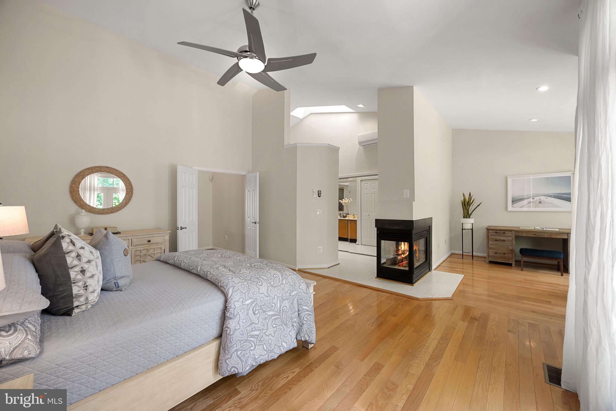 ANNAPOLIS TOWNHOME | 130 SUMMER VILLAGE DRIVE
