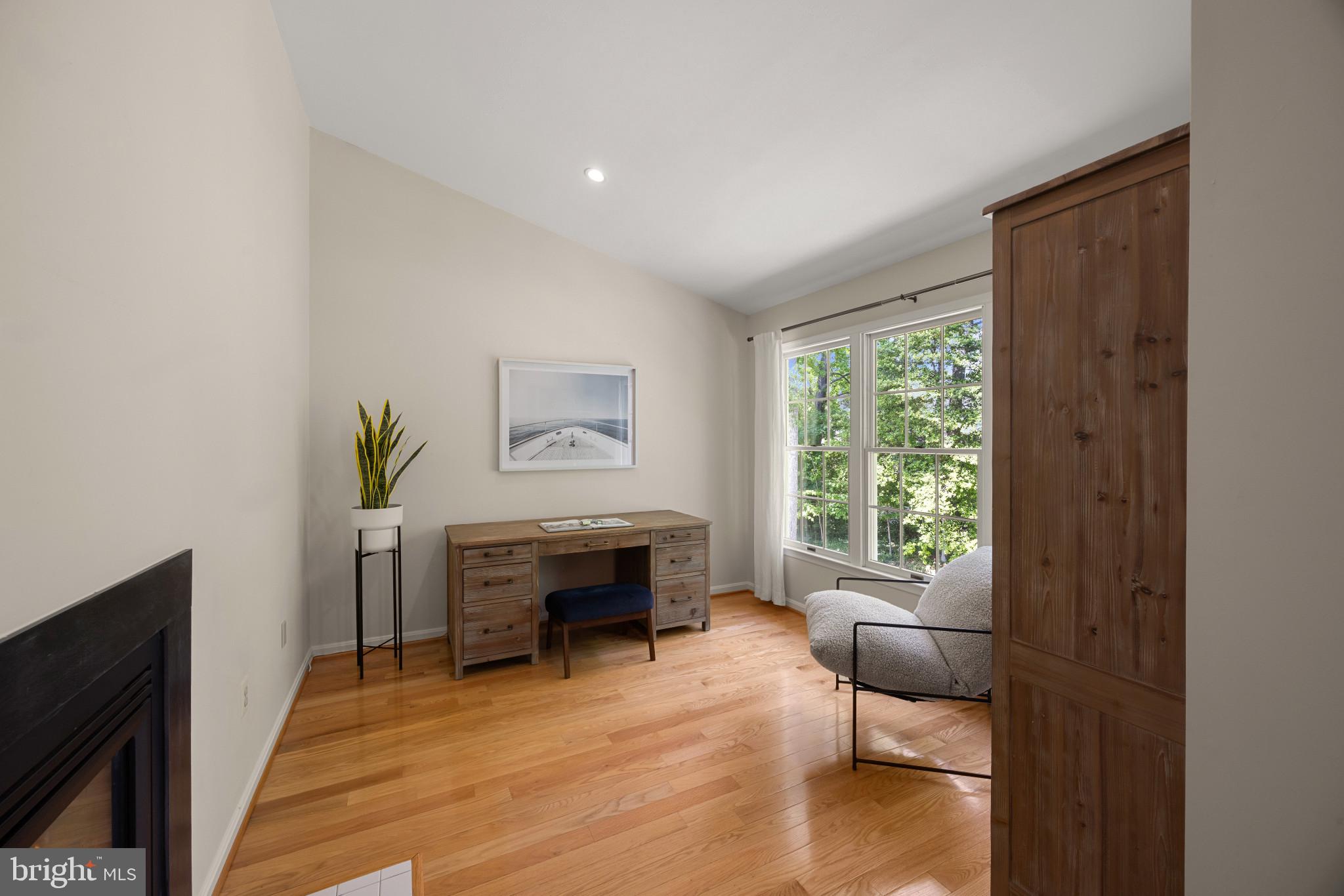 ANNAPOLIS TOWNHOME | 130 SUMMER VILLAGE DRIVE
