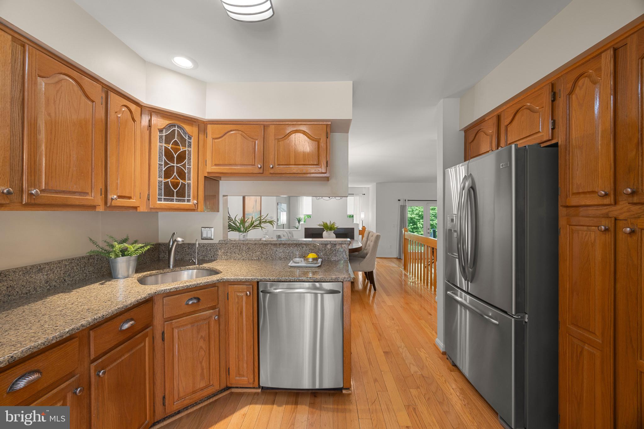 ANNAPOLIS TOWNHOME | 130 SUMMER VILLAGE DRIVE