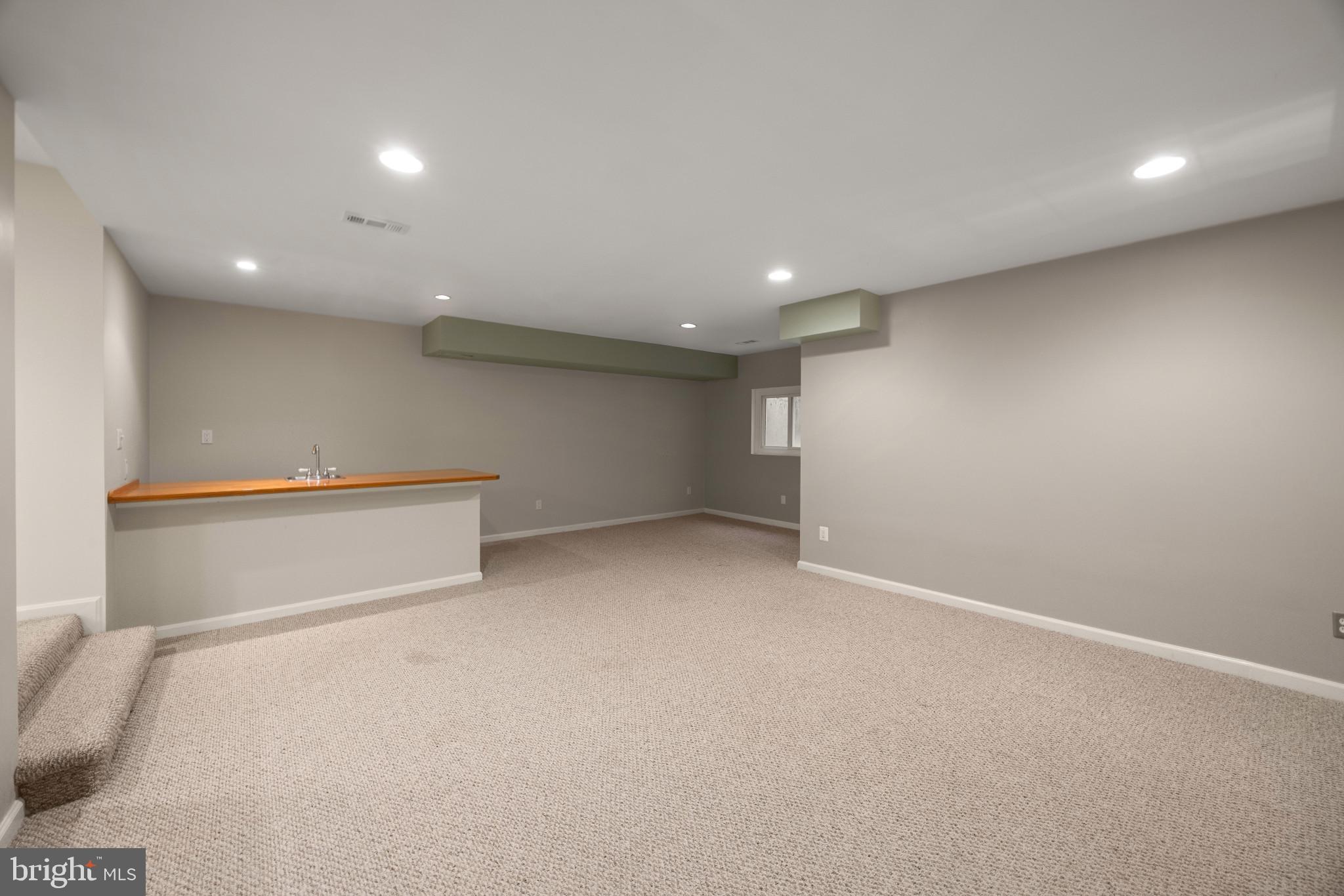 ANNAPOLIS TOWNHOME | 130 SUMMER VILLAGE DRIVE