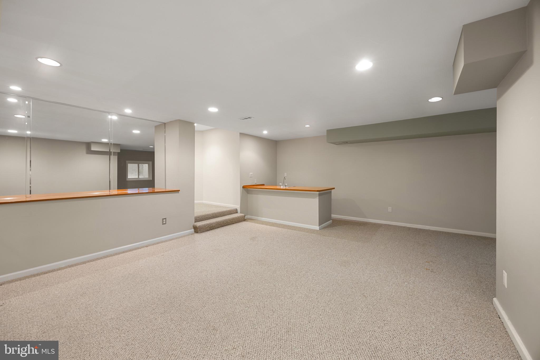 ANNAPOLIS TOWNHOME | 130 SUMMER VILLAGE DRIVE