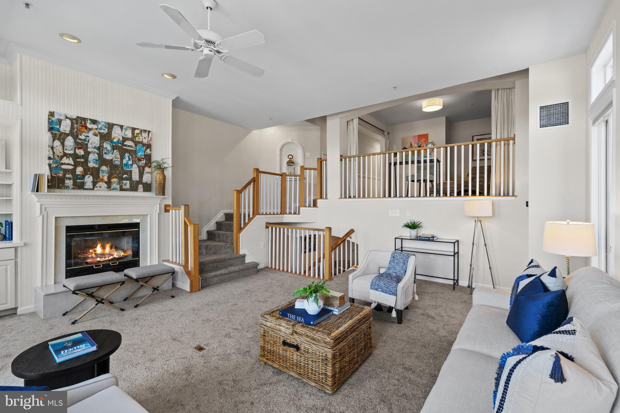 WATERFRONT LIFESTYLE IN CHESAPEAKE HARBOUR | 2002 DAKOTA PLACE 2A