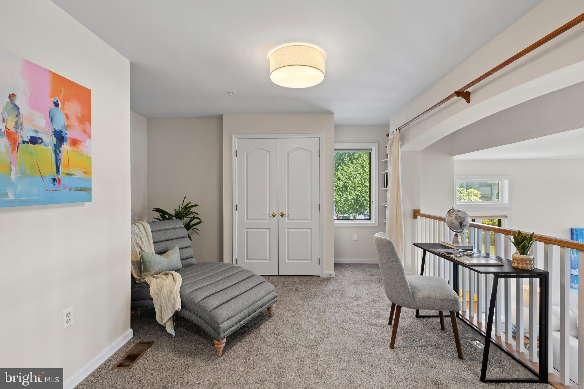 WATERFRONT LIFESTYLE IN CHESAPEAKE HARBOUR | 2002 DAKOTA PLACE 2A