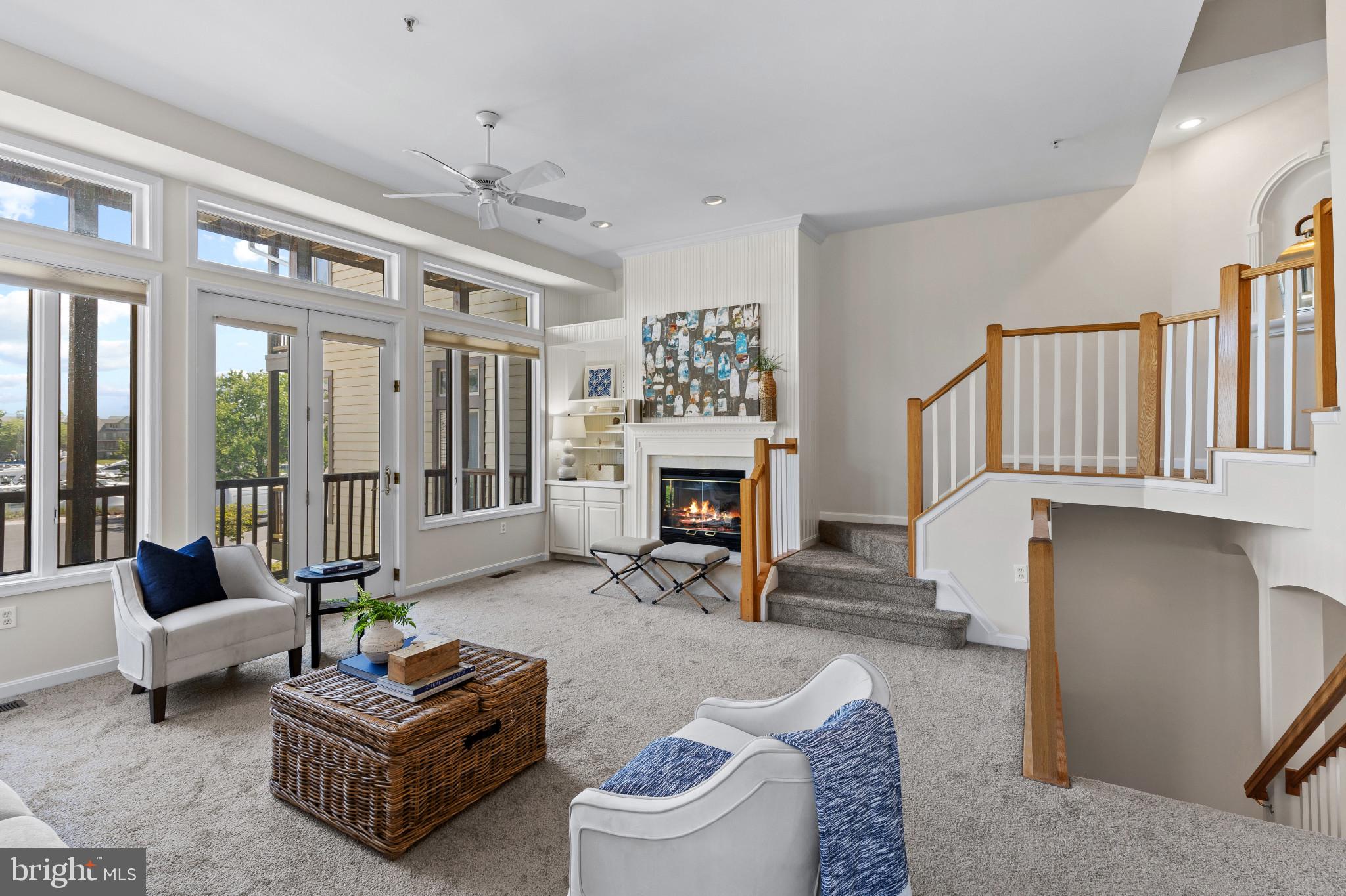 WATERFRONT LIFESTYLE IN CHESAPEAKE HARBOUR | 2002 DAKOTA PLACE 2A