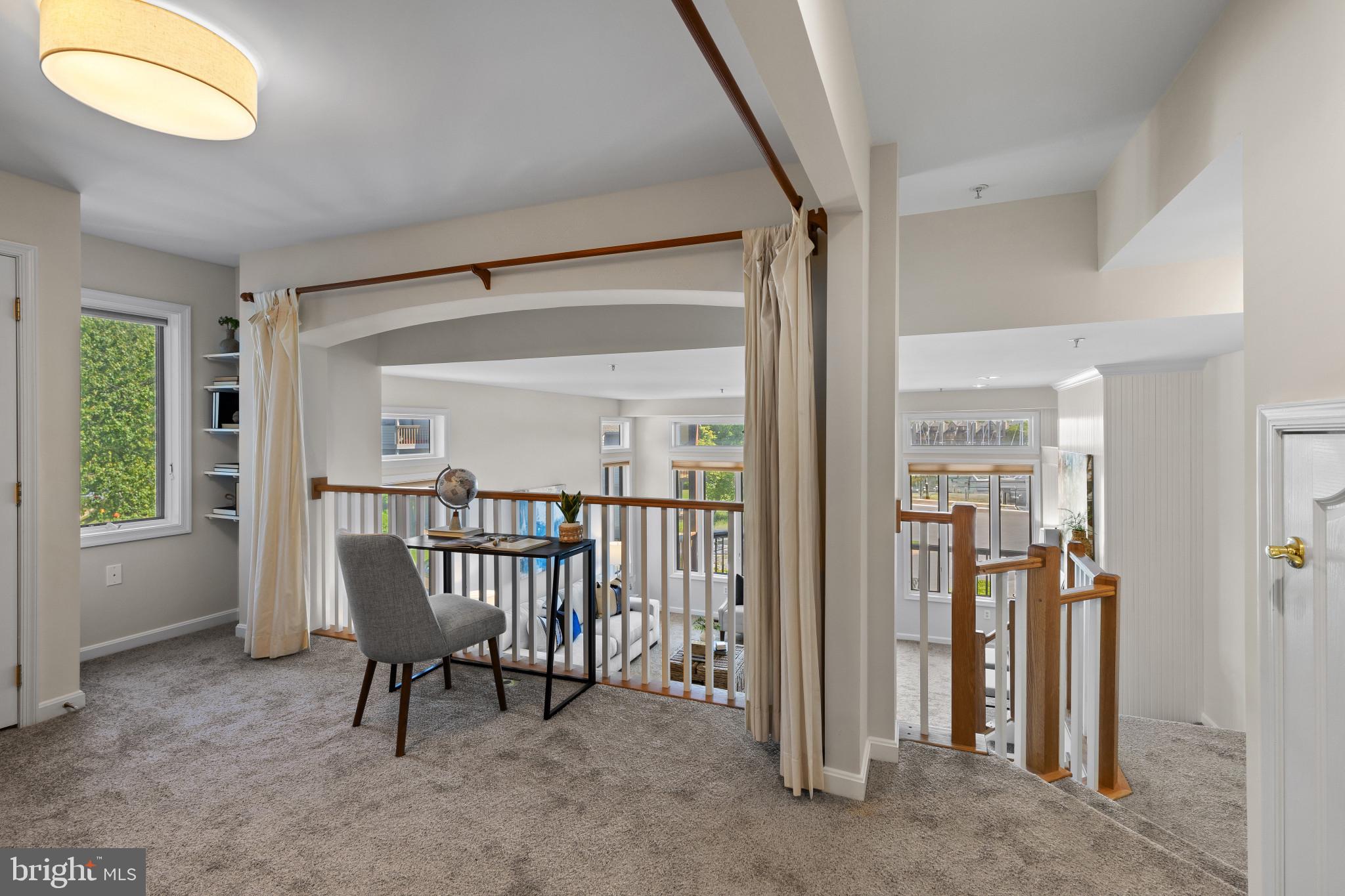 WATERFRONT LIFESTYLE IN CHESAPEAKE HARBOUR | 2002 DAKOTA PLACE 2A