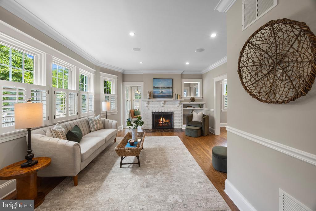 EASTPORT CHARACTER AND CHARM | 712 CHESAPEAKE AVENUE
