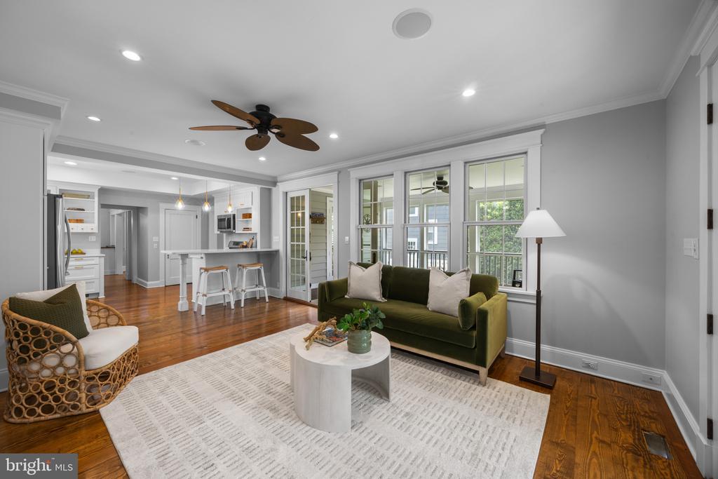EASTPORT CHARACTER AND CHARM | 712 CHESAPEAKE AVENUE