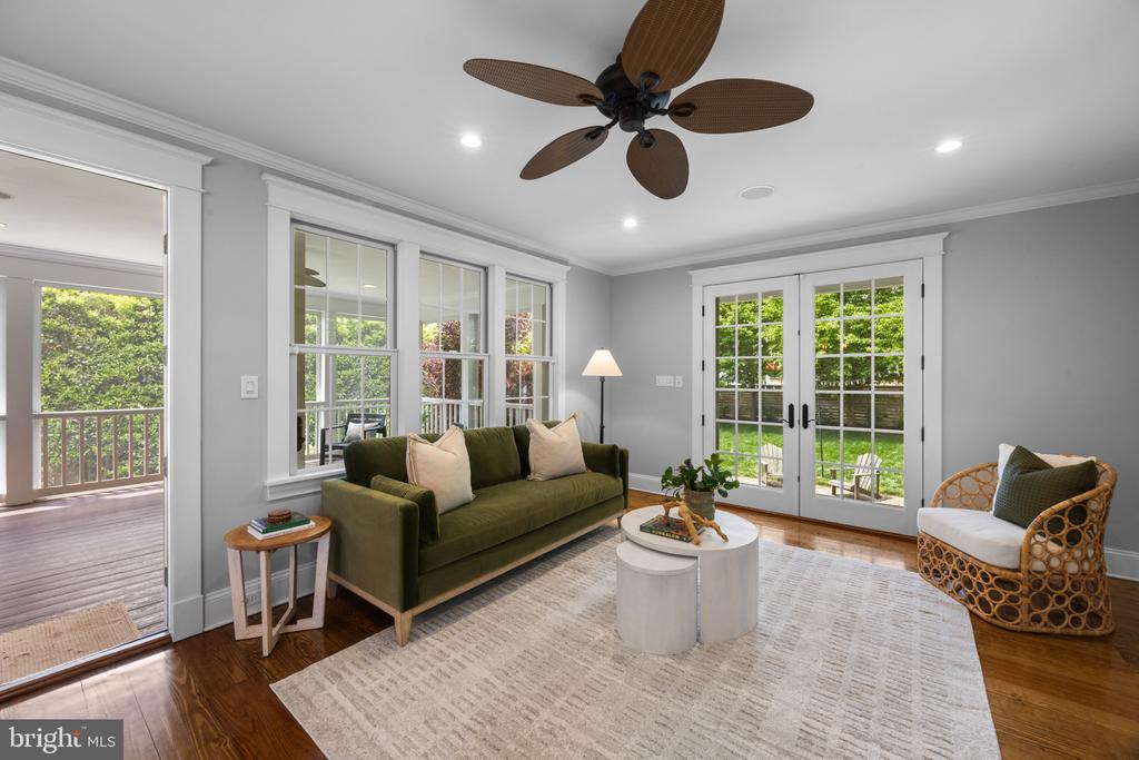 EASTPORT CHARACTER AND CHARM | 712 CHESAPEAKE AVENUE