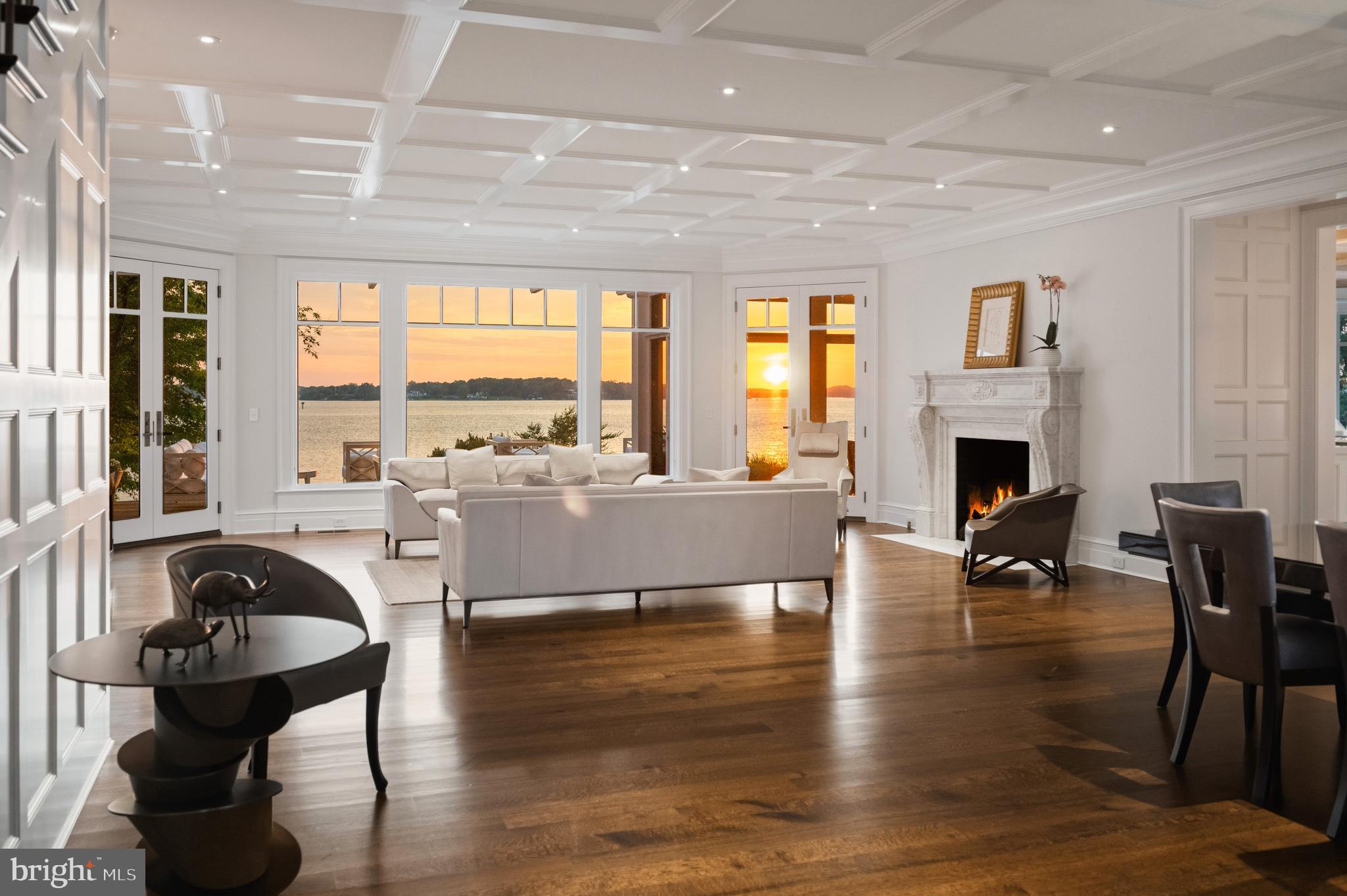 WATERFRONT LUXURY ON THE SOUTH RIVER | 3344 HARNESS CREEK ROAD