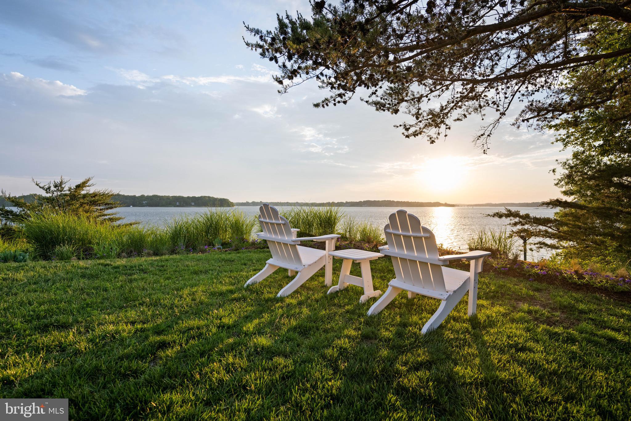 WATERFRONT LUXURY ON THE SOUTH RIVER | 3344 HARNESS CREEK ROAD