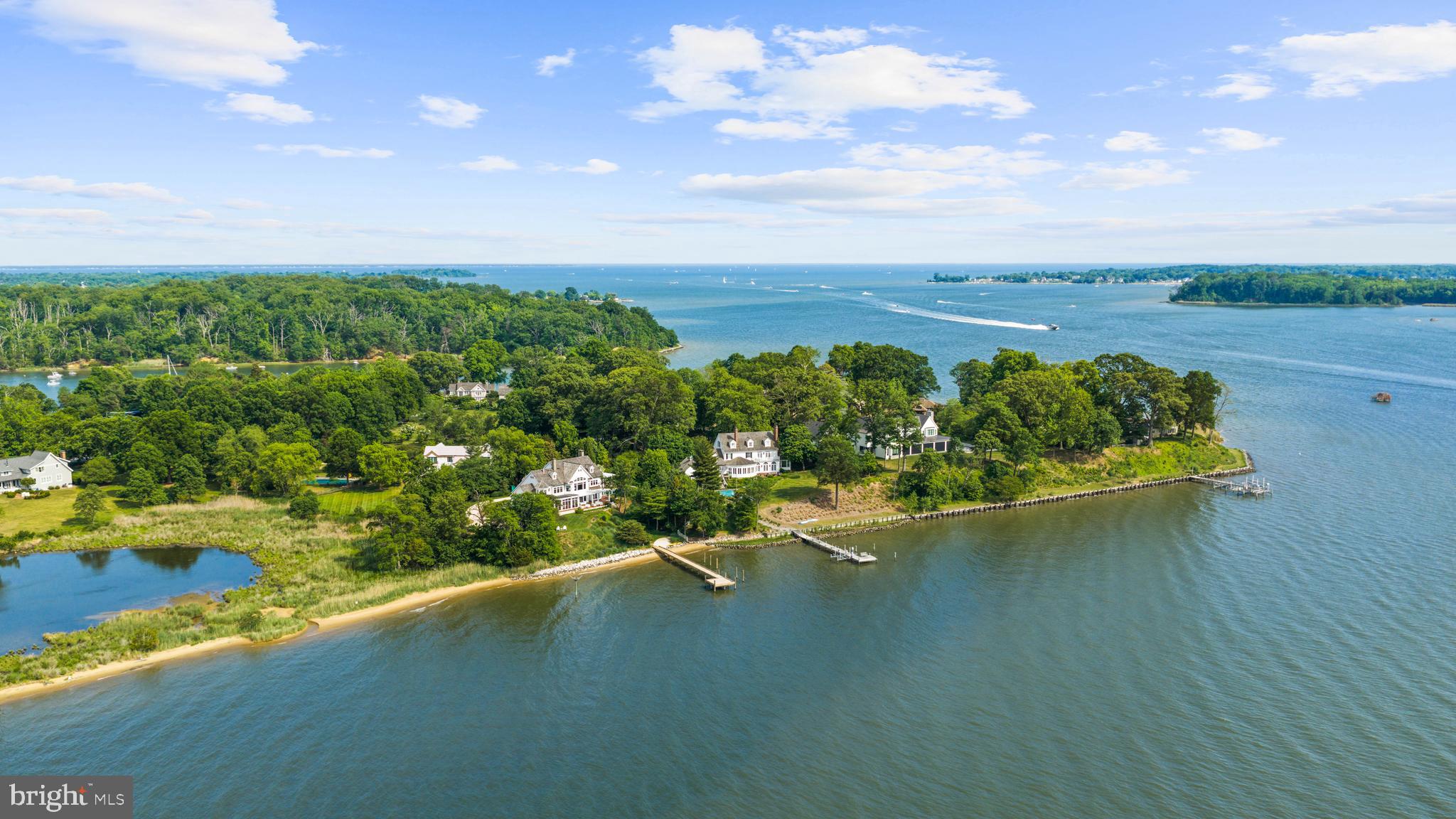 WATERFRONT LUXURY ON THE SOUTH RIVER | 3344 HARNESS CREEK ROAD