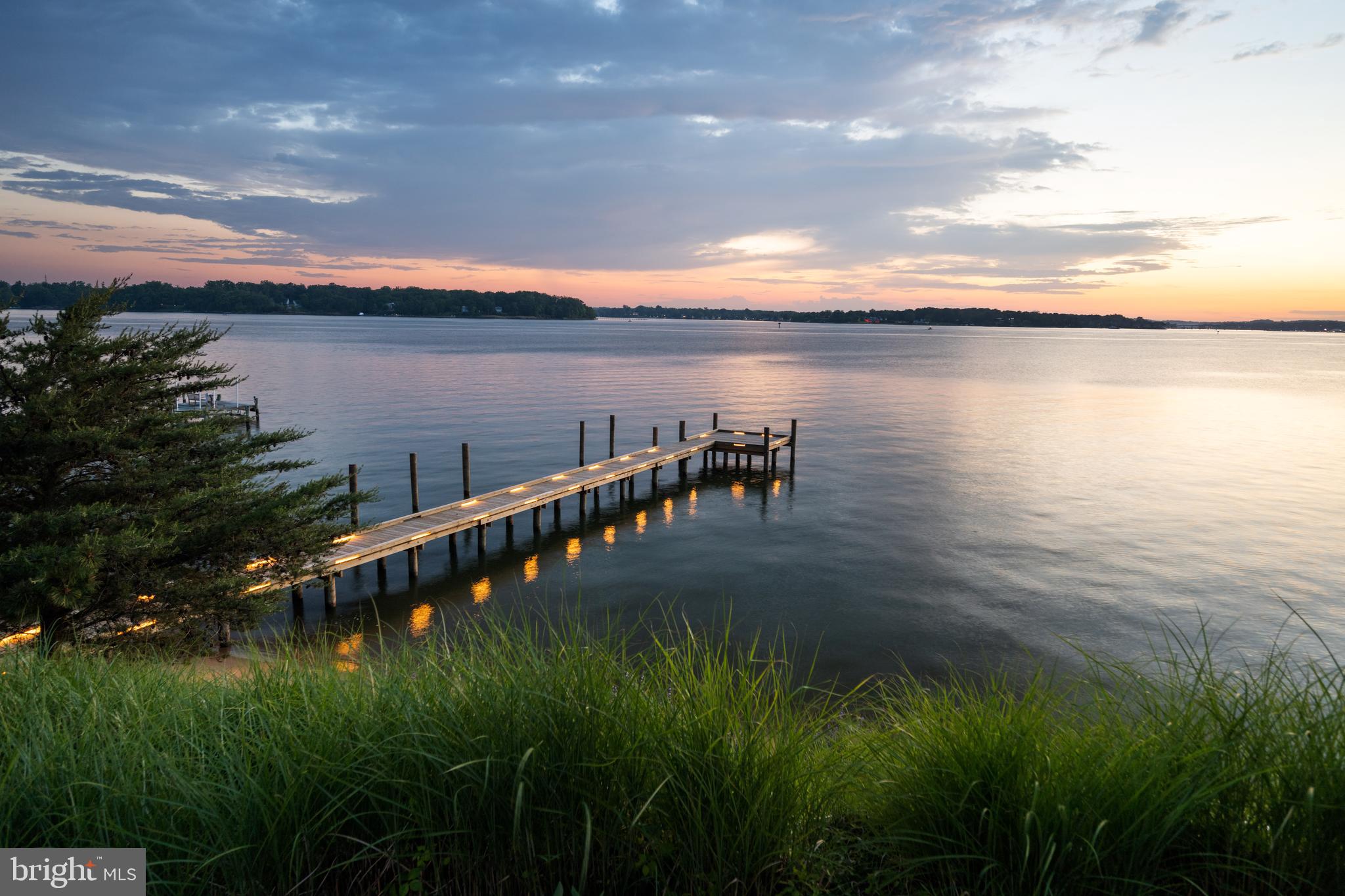WATERFRONT LUXURY ON THE SOUTH RIVER | 3344 HARNESS CREEK ROAD